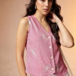 CORSICA Floral Embroidered Top