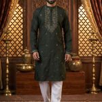 RANGRAAG Men Embroidered Flared Sleeves Kurta